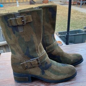Vince Camuto Women's Camo Suede Combat Boots - Green/Brown